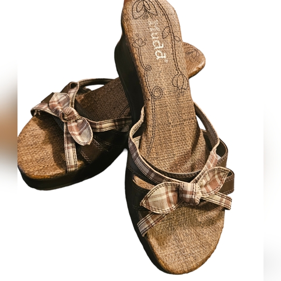 Mudd Vintage Women's Platform Brown Sandals Size 9.5 - Picture 2 of 9